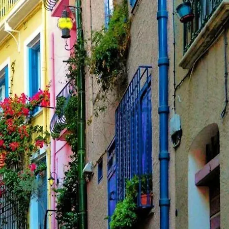 For 3 People * Collioure